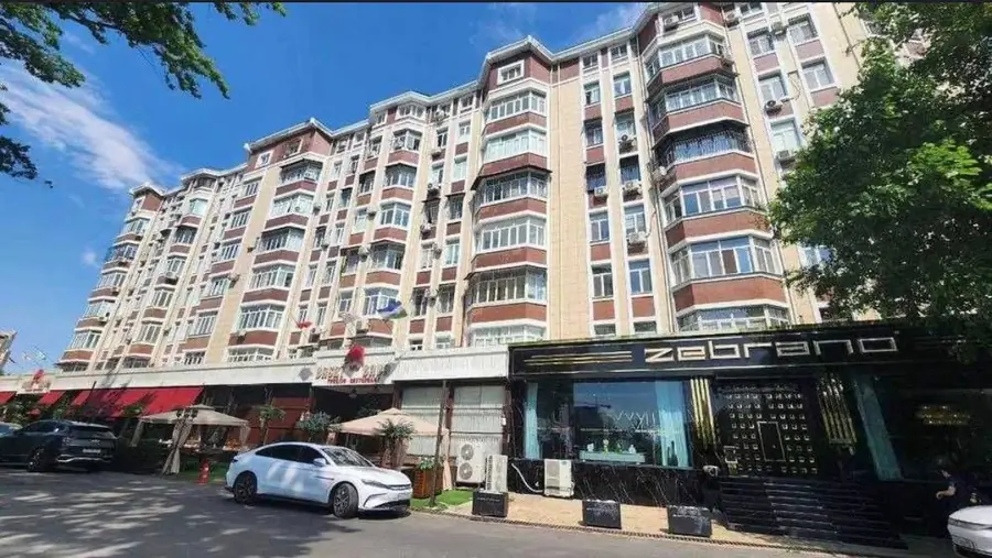 2 xonali kvartira sotiladi − 63.4 m²