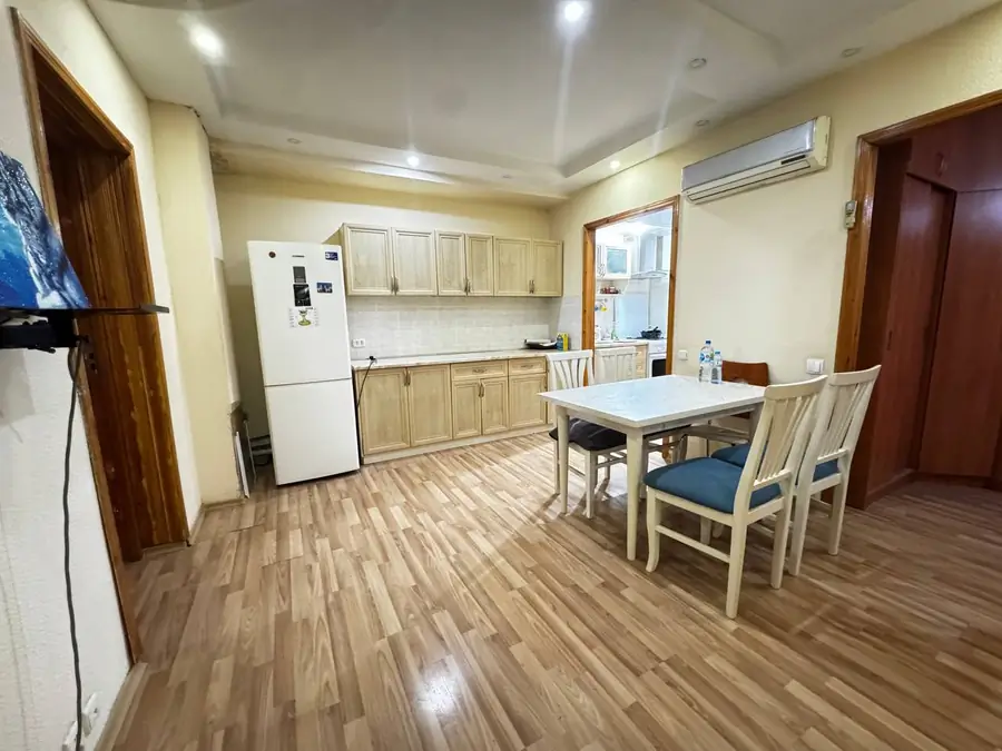 Ijaraga 4 xonali kvartira − 105 m²