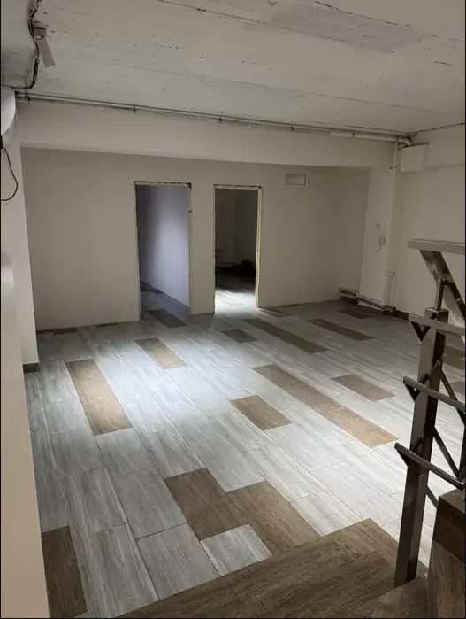 Ofis sotiladi − 207 m²