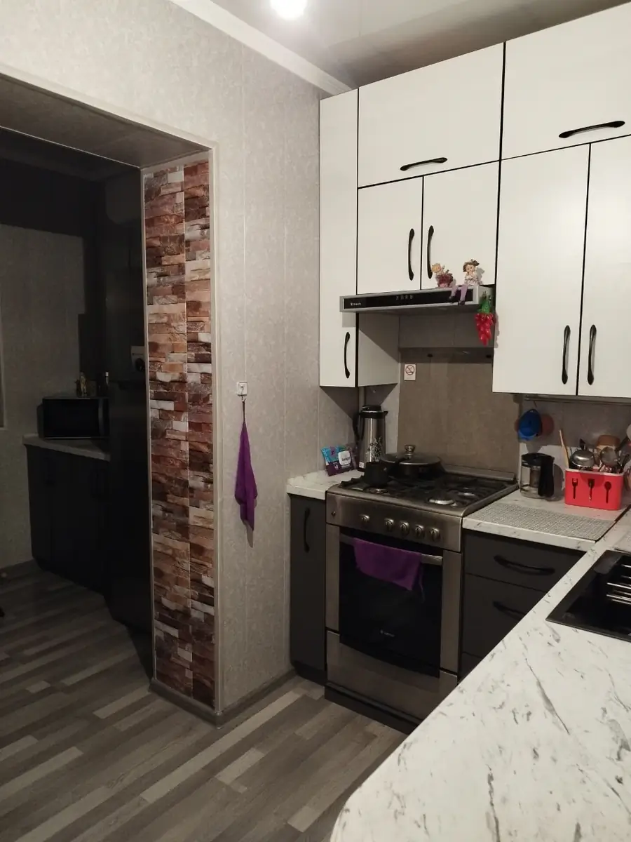 3 xonali kvartira sotiladi − 74.5 m²