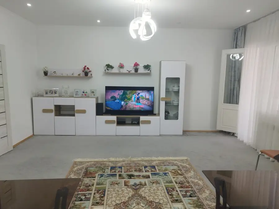 4 xonali kvartira − 187 m², 4/9 qavat