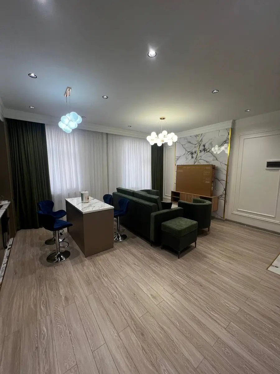 2 xonali kvartira − 77 m², 3/8 qavat