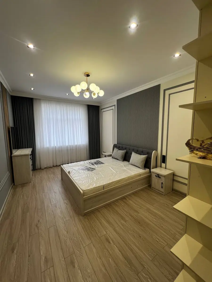 2 xonali kvartira − 77 m², 3/8 qavat