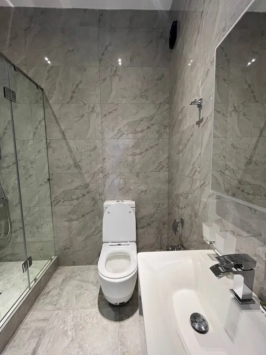 3 qavatli uy sotiladi − 375 m²