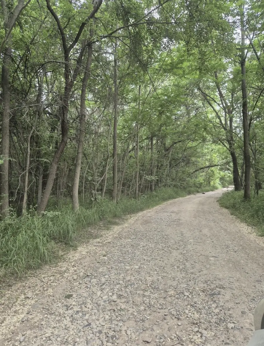 Yer uchastkasi − 6 sot.