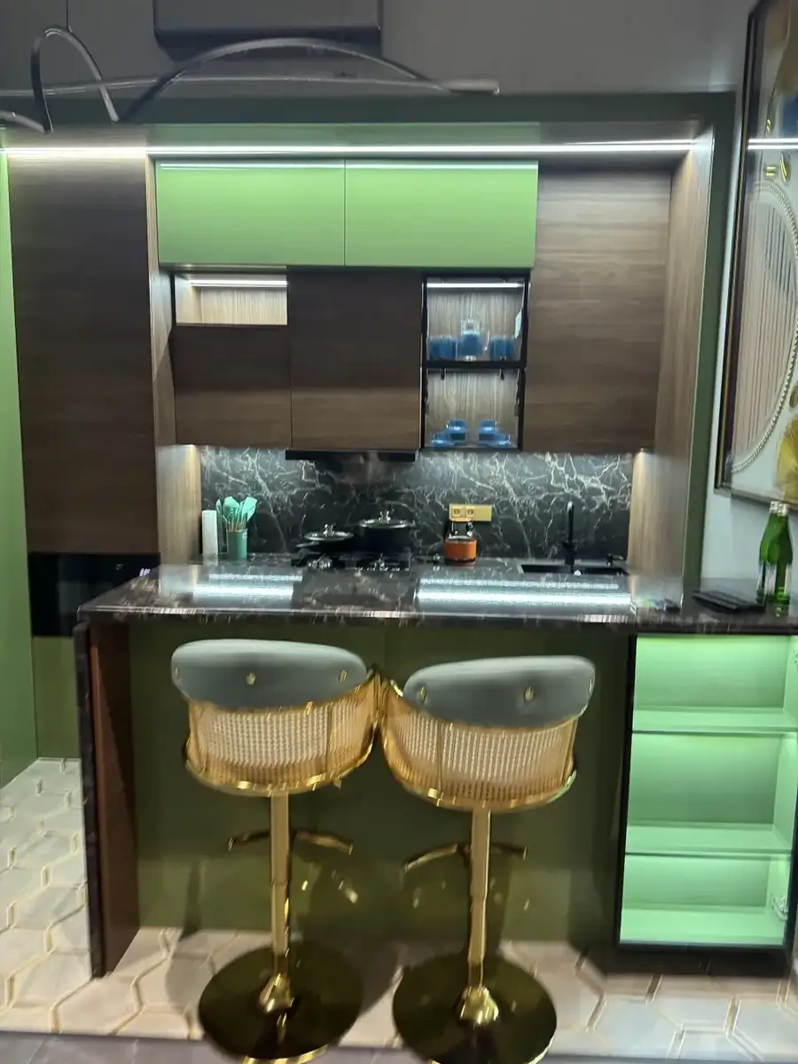 Ofis sotiladi − 76.5 m²