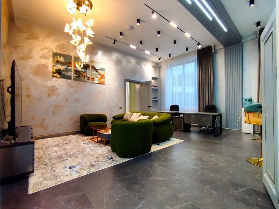 Ofis − 76.5 m², 1/10 qavat