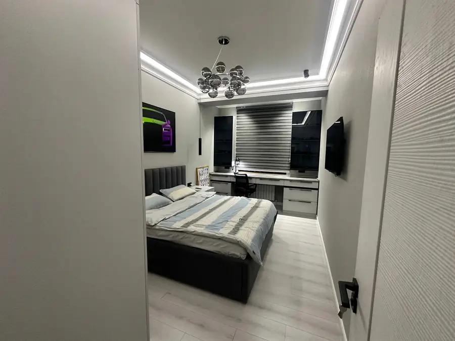 4 xonali kvartira − 127 m², 7/8 qavat