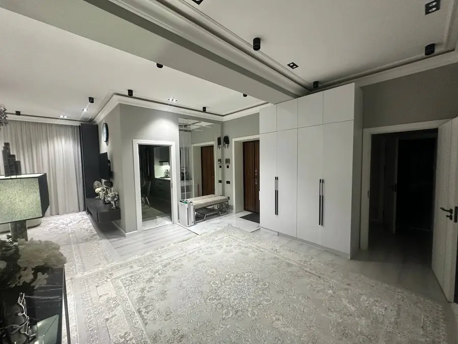 4 xonali kvartira − 127 m², 7/8 qavat