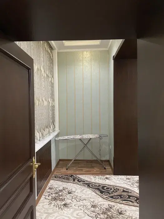 Сдается 3-комнатная квартира − 93 м²