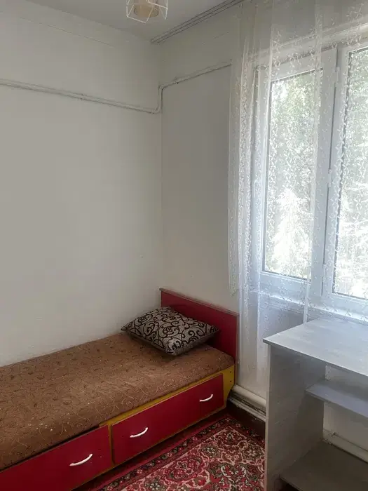 Сдается 3-комнатная квартира − 56 м²