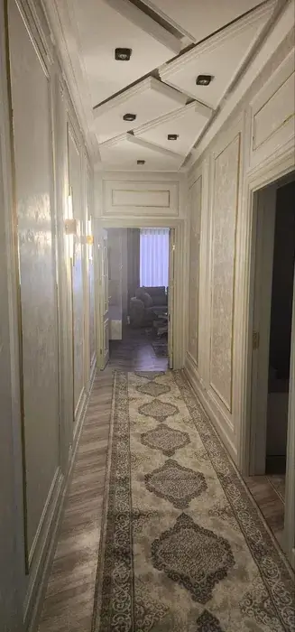 Сдается 2-комнатная квартира − 66 м²