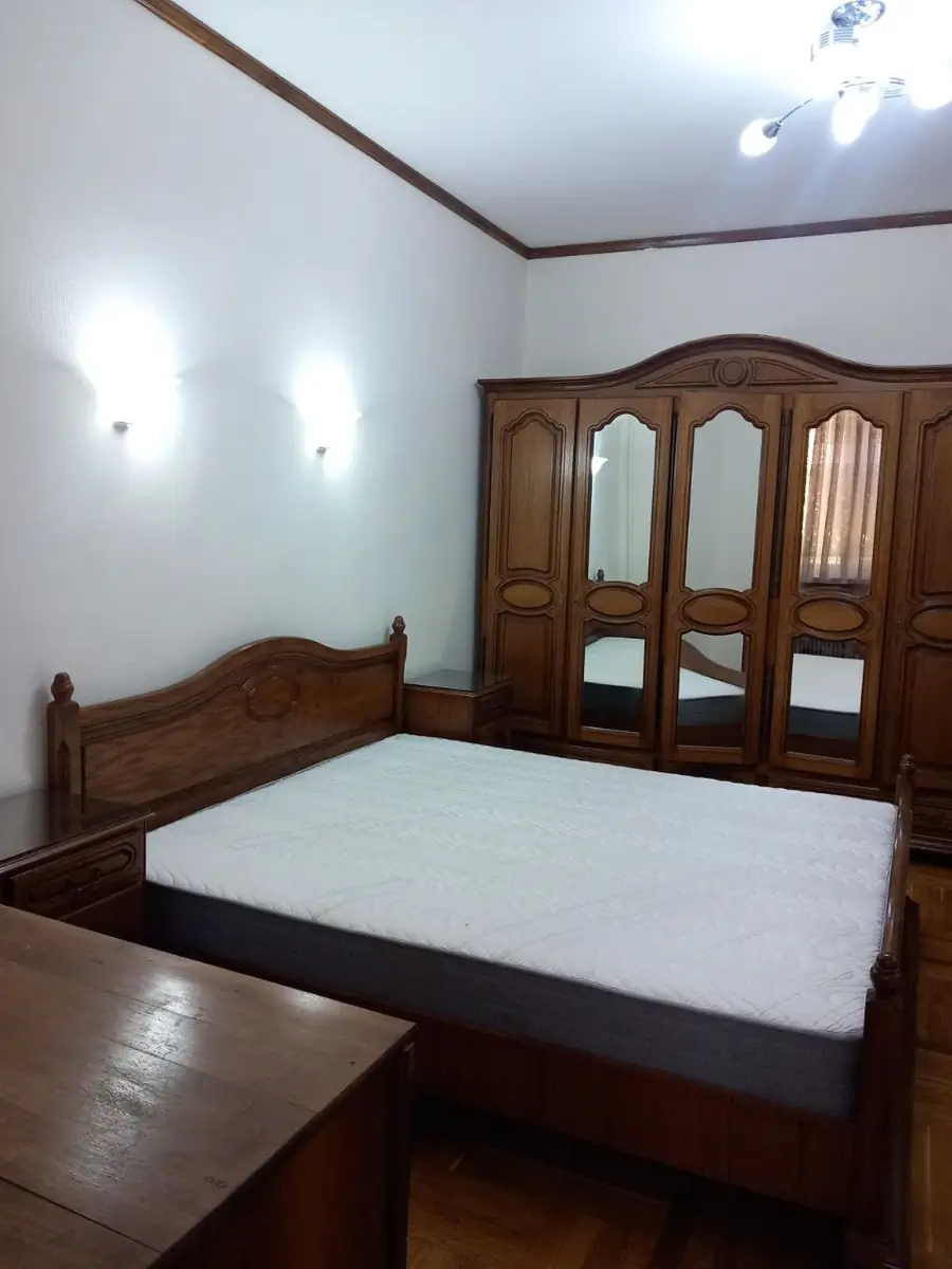 Сдается 3-комнатная квартира − 100 м²