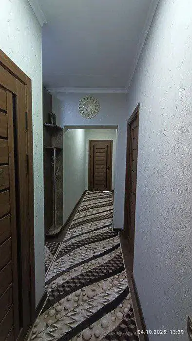 3 xonali kvartira sotiladi − 54.5 m²