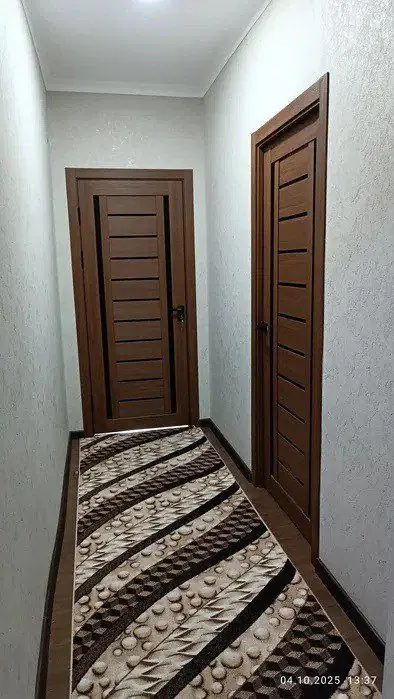 3 xonali kvartira sotiladi − 54.5 m²