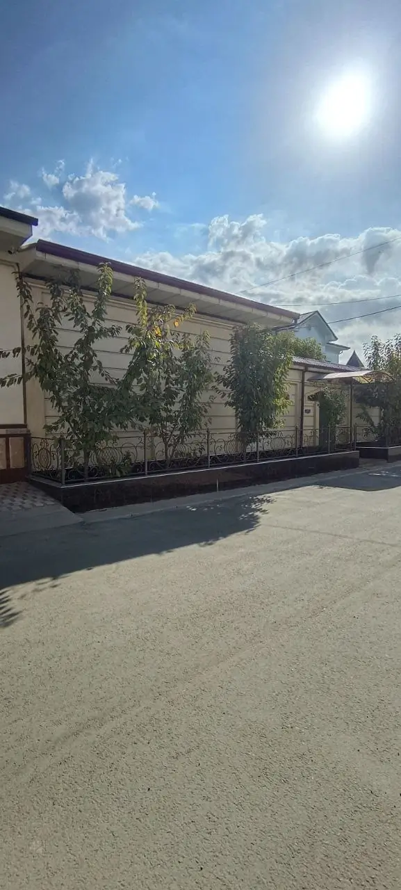 1 qavatli uy − 360 m², 6 sot.