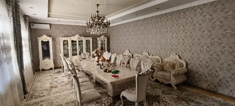 1 qavatli uy − 360 m², 6 sot.