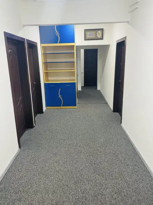 Ijaraga 5 dan ortiq xonali kvartira − 123 m²