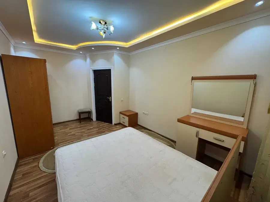 5 dan ortiq xonali kvartira − 120 m², 3/5 qavat