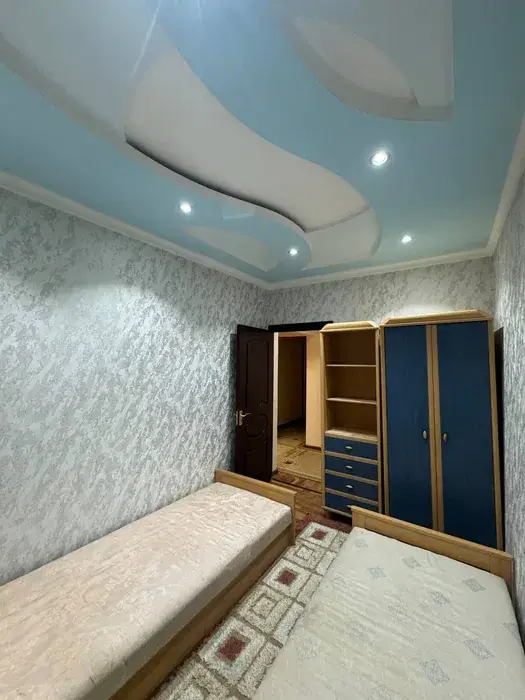 5 dan ortiq xonali kvartira − 120 m², 3/5 qavat