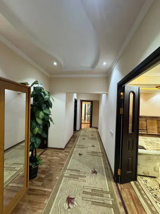 Ijaraga 5 dan ortiq xonali kvartira − 120 m²