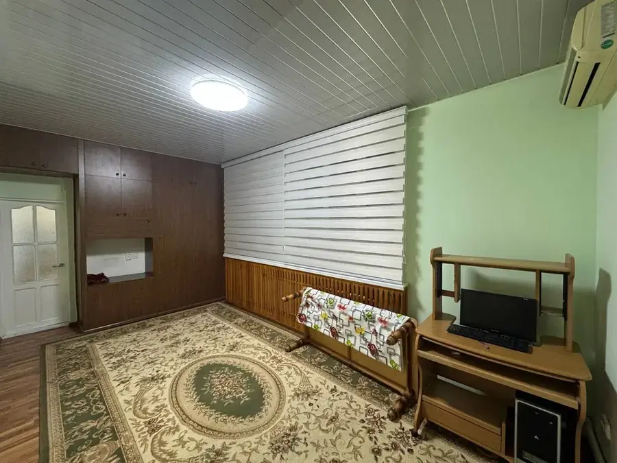 Ijaraga 5 dan ortiq xonali kvartira − 120 m²