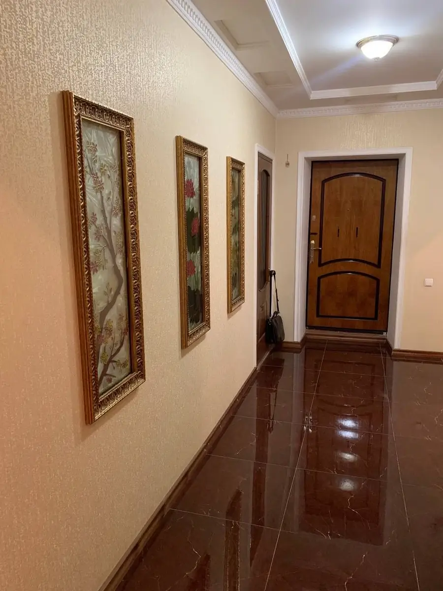 4 xonali kvartira − 125 m², 5/5 qavat