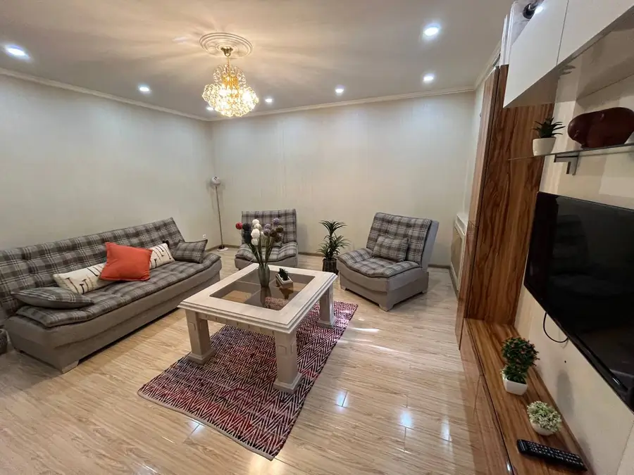 4 xonali kvartira − 90 m², 3/4 qavat