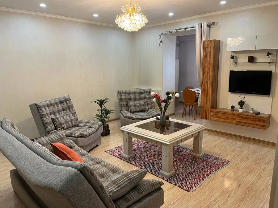 4 xonali kvartira − 90 m², 3/4 qavat