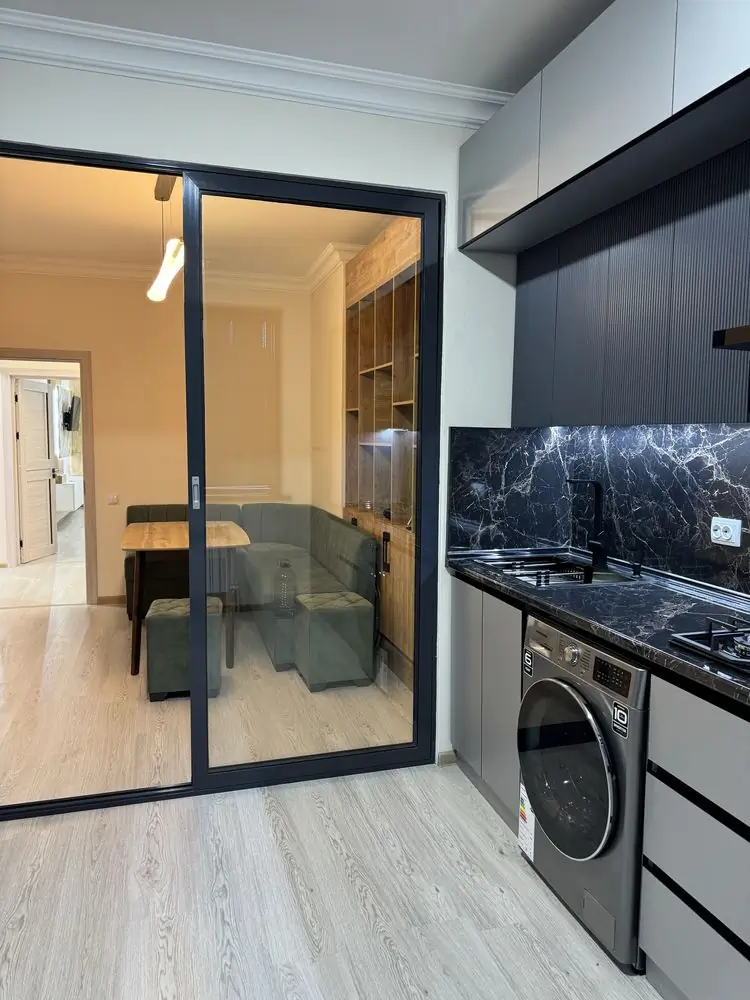 3 xonali kvartira − 100 m², 2/16 qavat