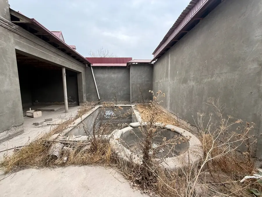 2 qavatli uy sotiladi − 350 m²