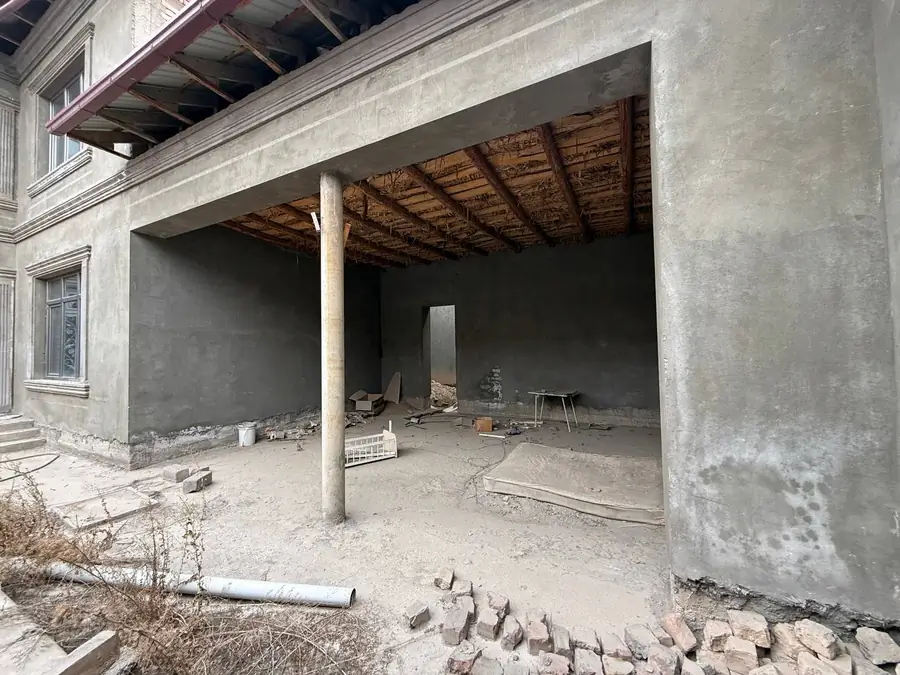2 qavatli uy sotiladi − 350 m²