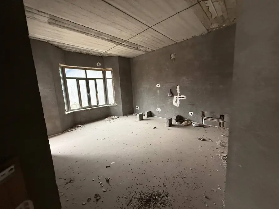 2 qavatli uy sotiladi − 350 m²