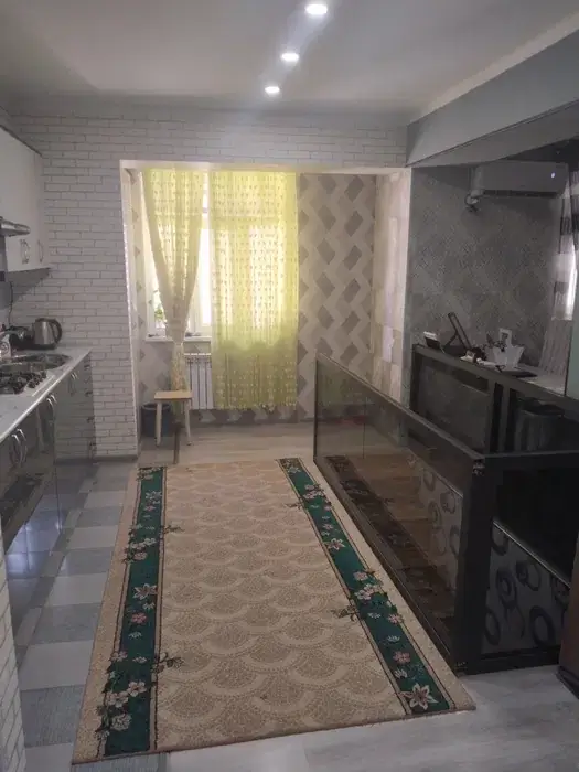 3 xonali kvartira − 85 m², 1/3 qavat