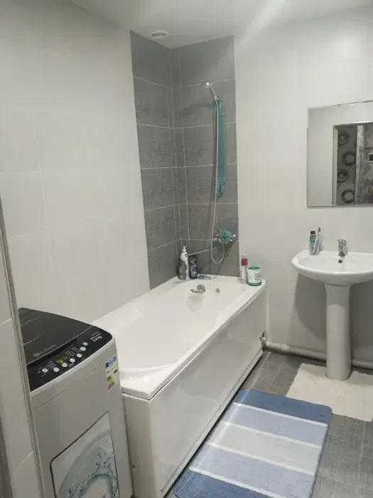 3 xonali kvartira − 85 m², 1/3 qavat