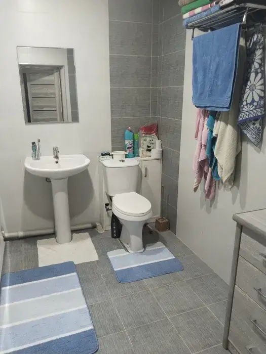 3 xonali kvartira sotiladi − 85 m²