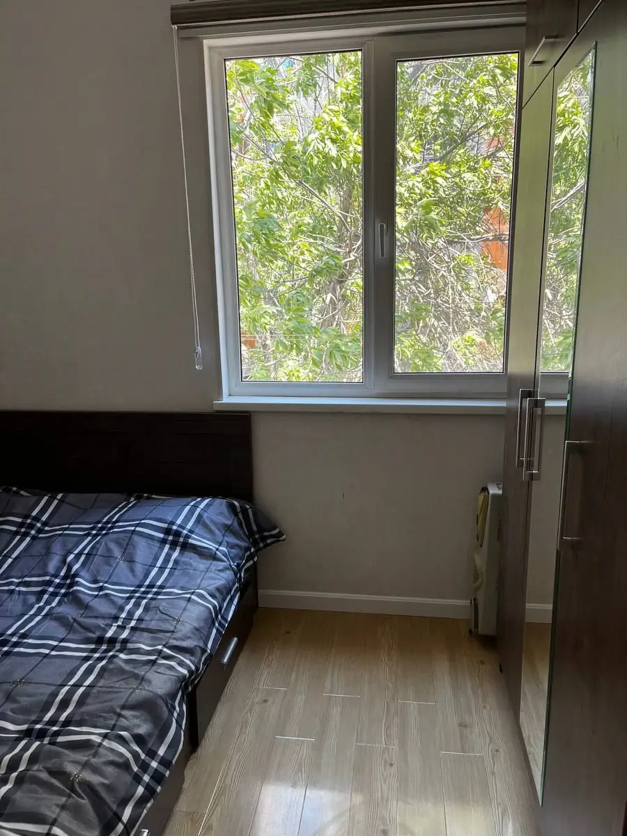 2 xonali kvartira − 42 m², 3/5 qavat