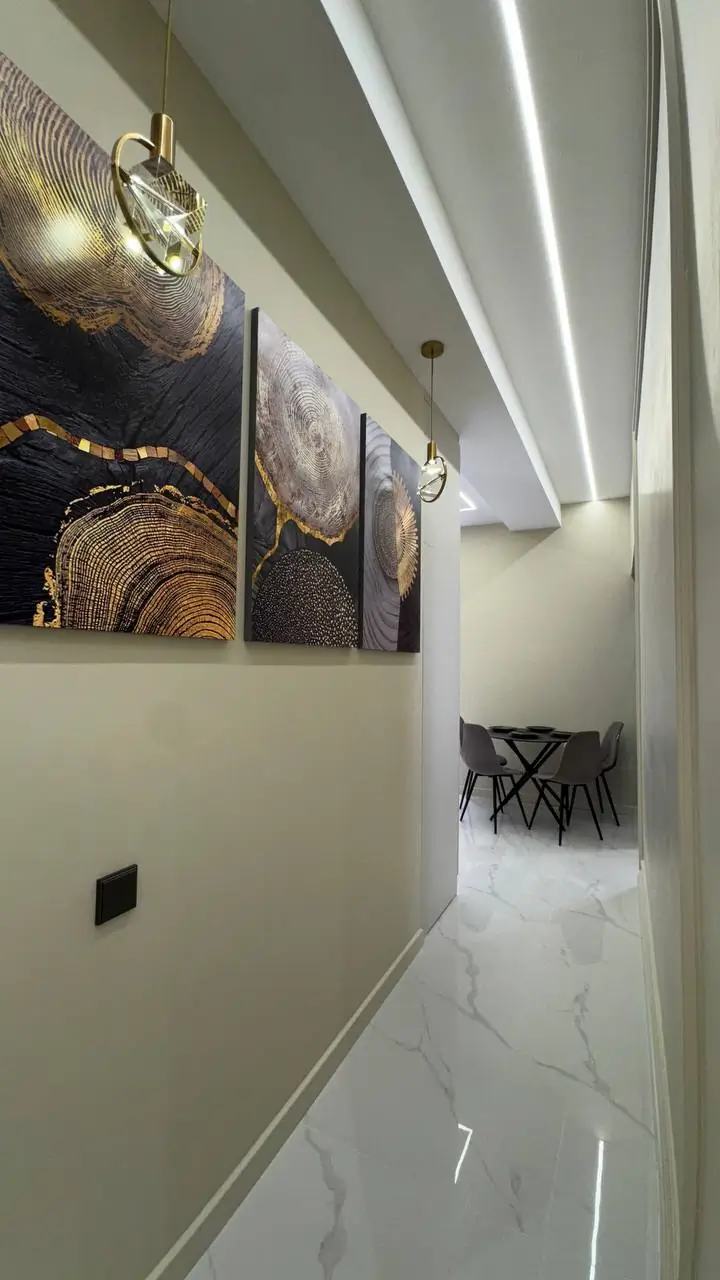 Сдается 2-комнатная квартира − 58 м²