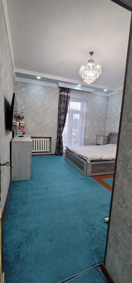 Продается 3-комнатная квартира − 79 м²