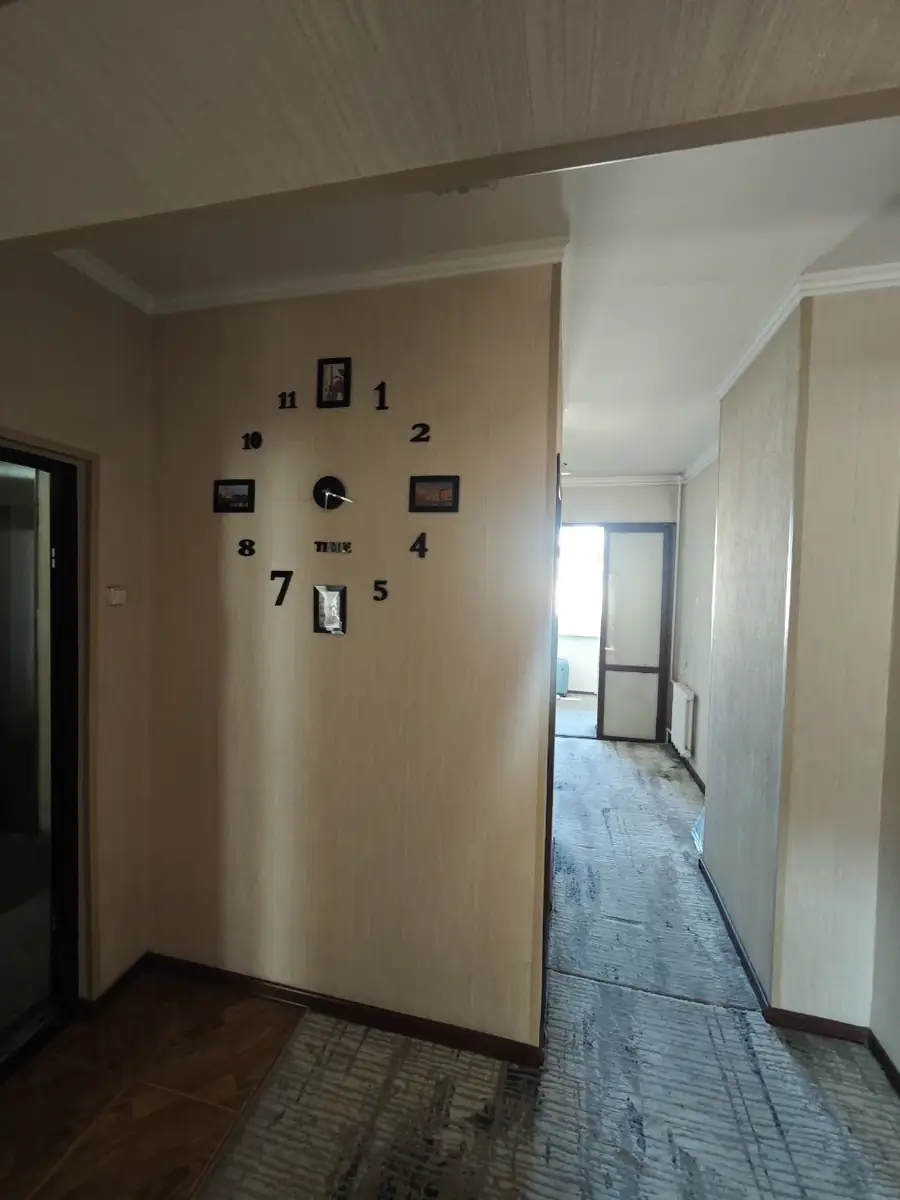 4-комнатная квартира − 100 м², 5/9 этаж