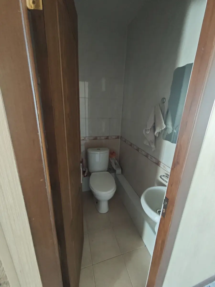 Продается 4-комнатная квартира − 100 м²