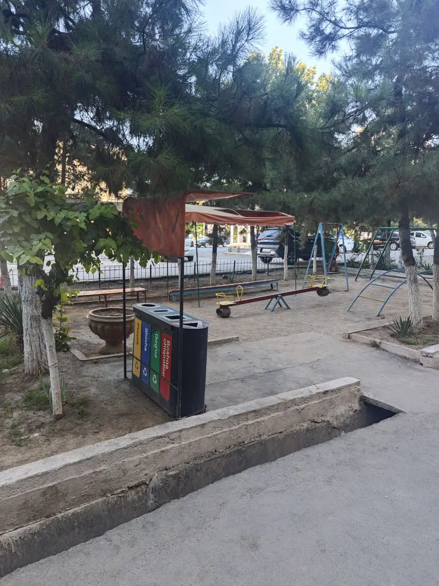 Продается 4-комнатная квартира − 100 м²