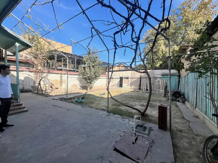 1 qavatli uy − 100 m², 3.5 sot.