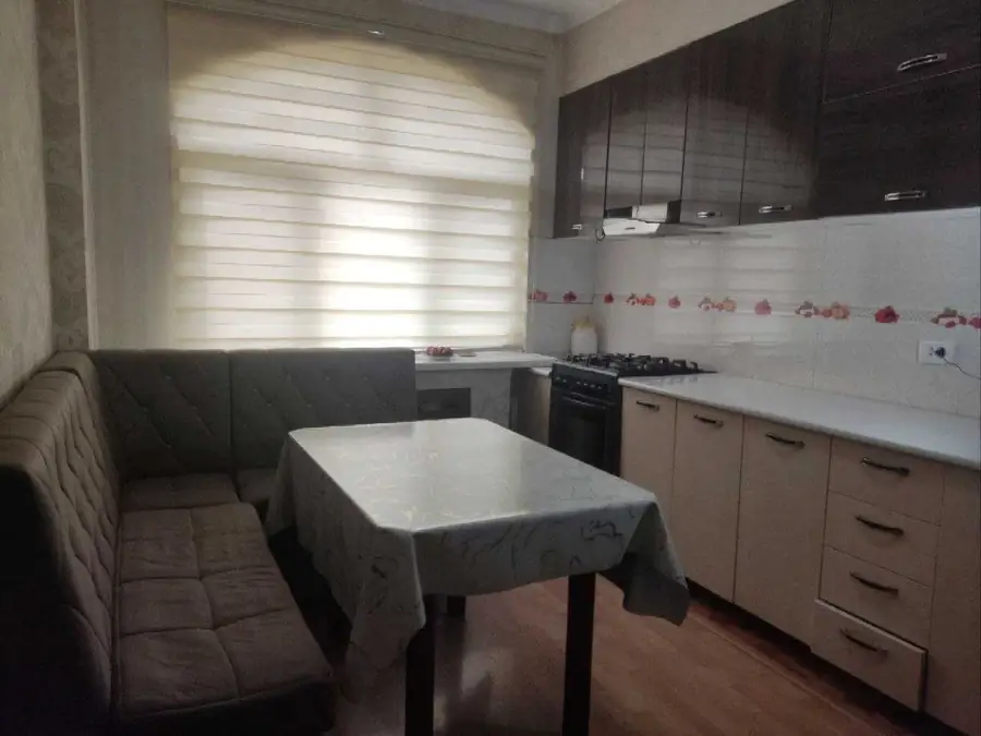 3-комнатная квартира − 75 м², 10/10 этаж