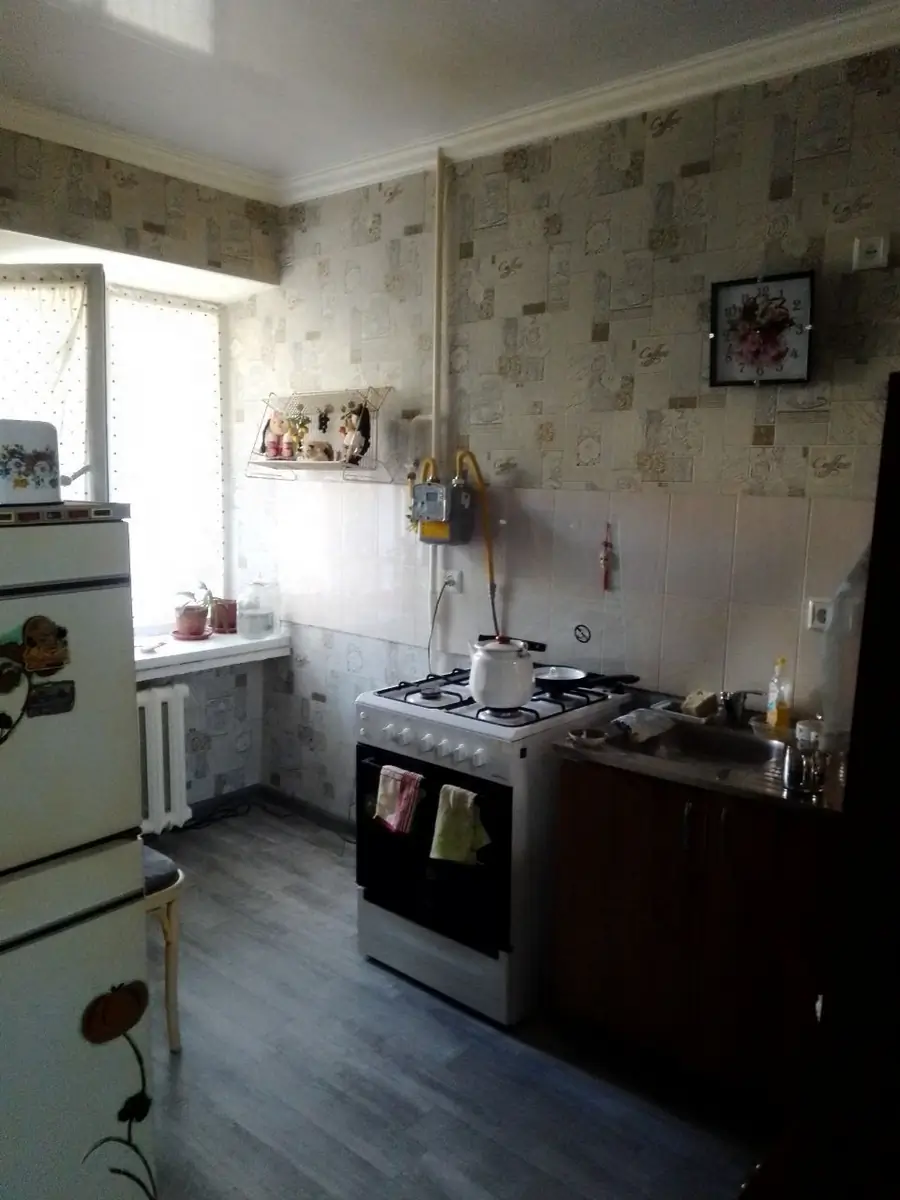 1-комнатная квартира − 30 м², 2/4 этаж