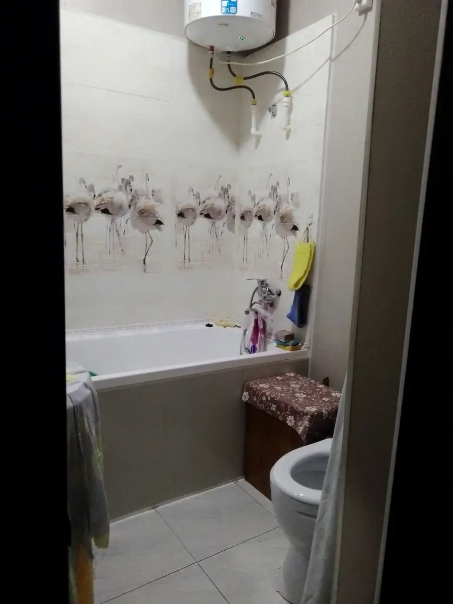 1-комнатная квартира − 30 м², 2/4 этаж