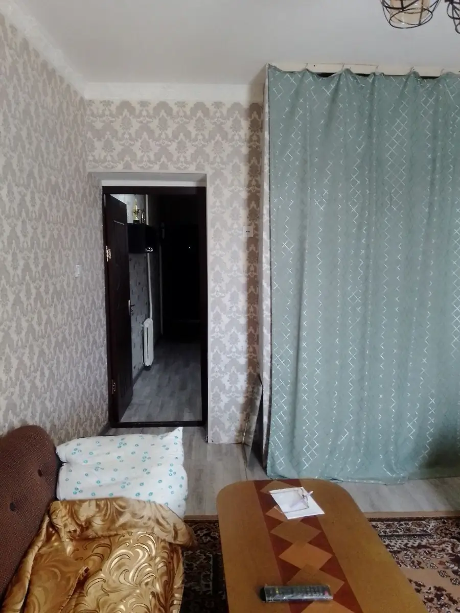 1 xonali kvartira sotiladi − 30 m²