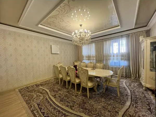 4-комн. квартира, 174 м², Шайхантахурский район