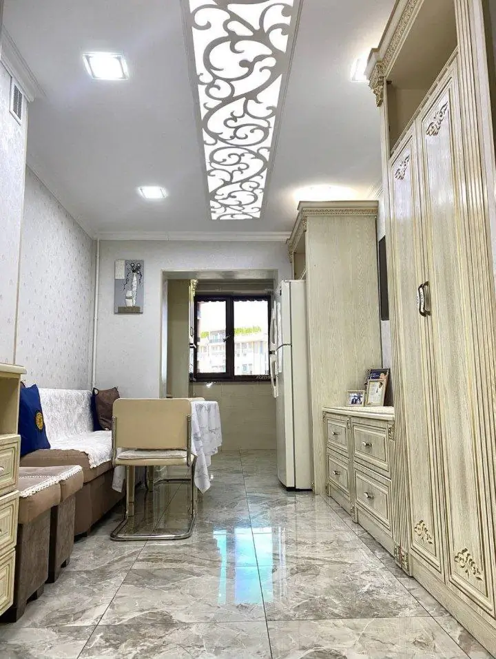 Более 5-комнатная квартира − 150 м², 8/12 этаж