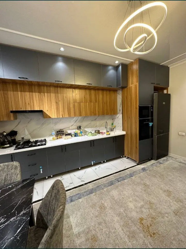 3-комнатная квартира − 105 м², 2/9 этаж